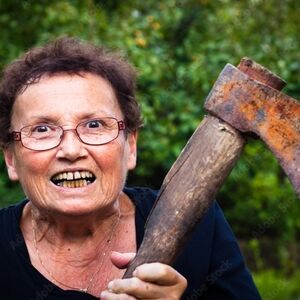 Meet your Posher, Cynthia